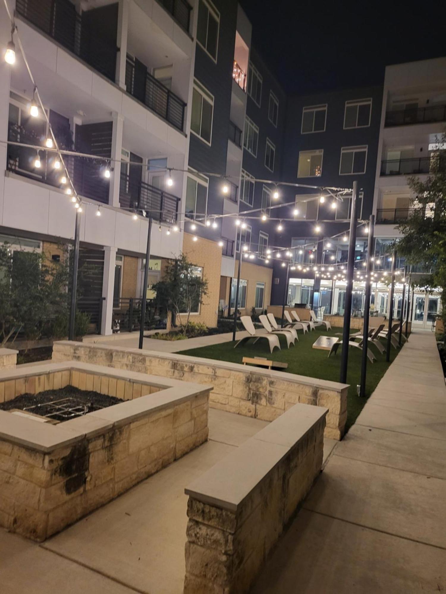 Beautiful Condo On Riverwalk W King Ste Free Parking Pet Friendly Centrally Located On The Riverwalk San Antonio Exterior photo